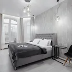 Rainbow Arkadia Apartman Odessza
