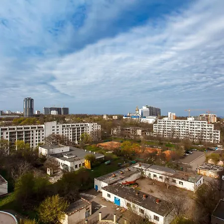 Rainbow Arkadia Apartment *