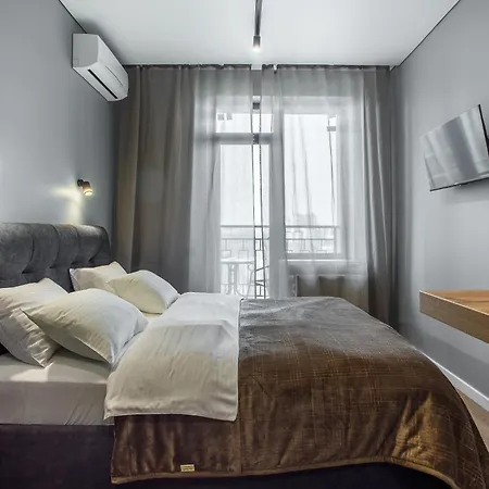 Rainbow Arkadia Apartment