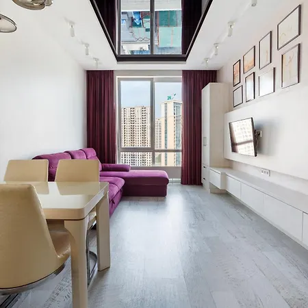 Rainbow Arkadia Apartment *