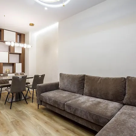 Apartment Rainbow Arkadia *